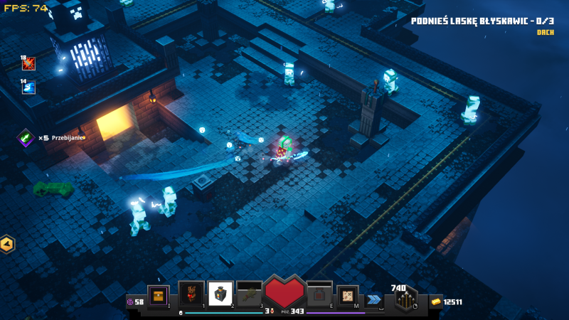 Plik:Naładowane creepery podczas ataku na gracza.png