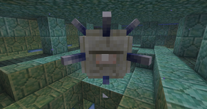 Mniejszy pokój z starszym strażnikiem.png